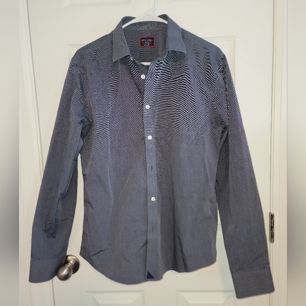 Mens UNTUCKit button up shirt Size M Slim Fit Wrinkle Free  Plaid Long Sleeve
